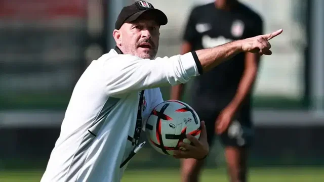 Beşiktaş'ta Italiano'dan motivasyon konuşması: Üzülmeye vakit yok