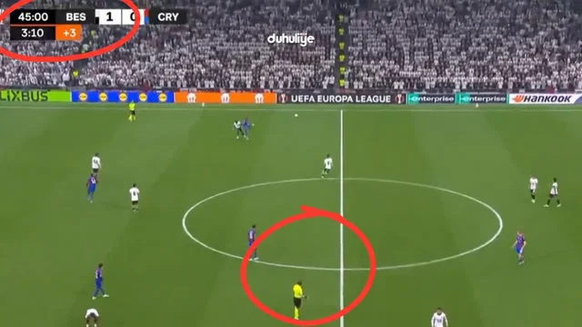 Crystal Palace Futbolcuları Beşiktaş Tribünlerinin Sesi Yüzünden İlk Yarının Bittiğini Duymadı