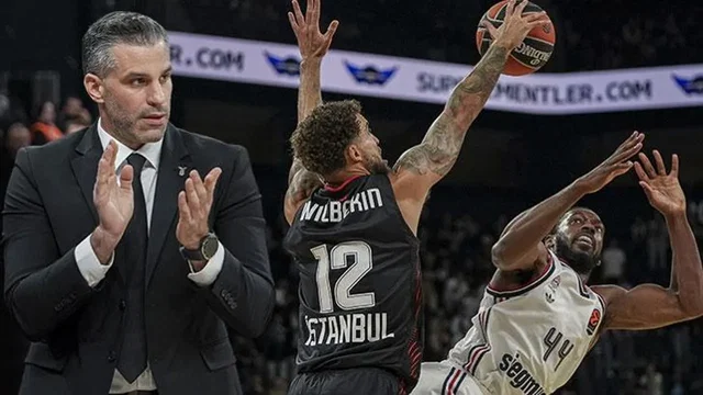 Kartal zora soktu ama