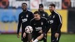 "İlhan Fakılı maaşına oynayacak gurbetçi yok mu?"