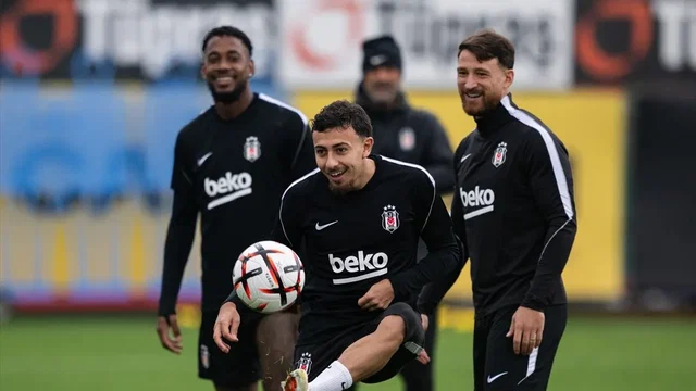 "İlhan Fakılı maaşına oynayacak gurbetçi yok mu?"