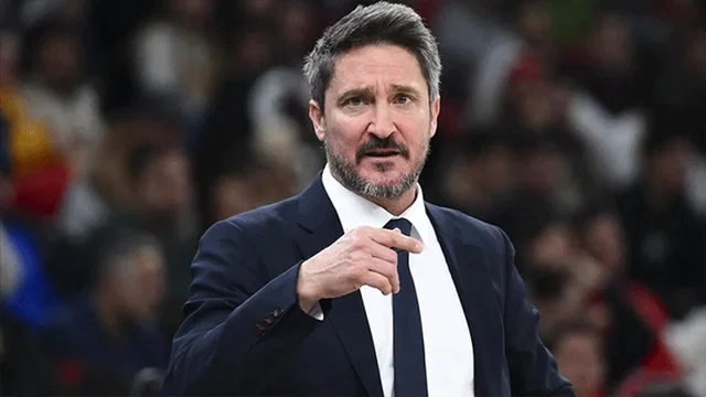 Beşiktaş derbisi öncesi Galatasaray'da şok ayrılık!